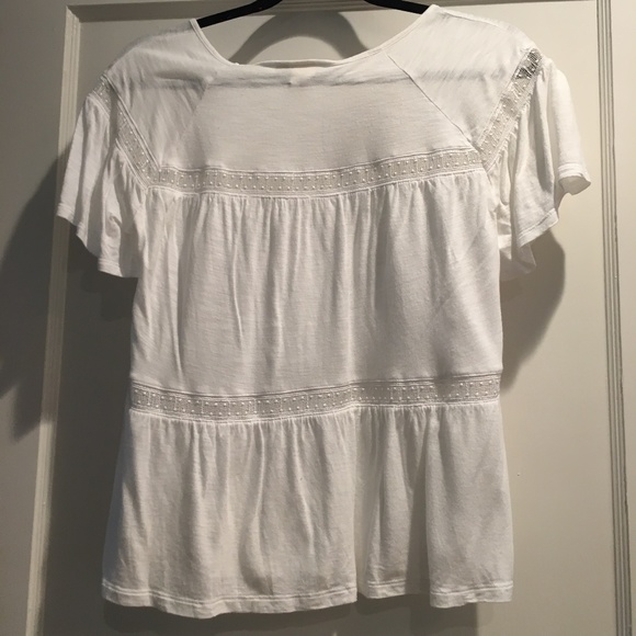 Flowy white blouse - Picture 2 of 3